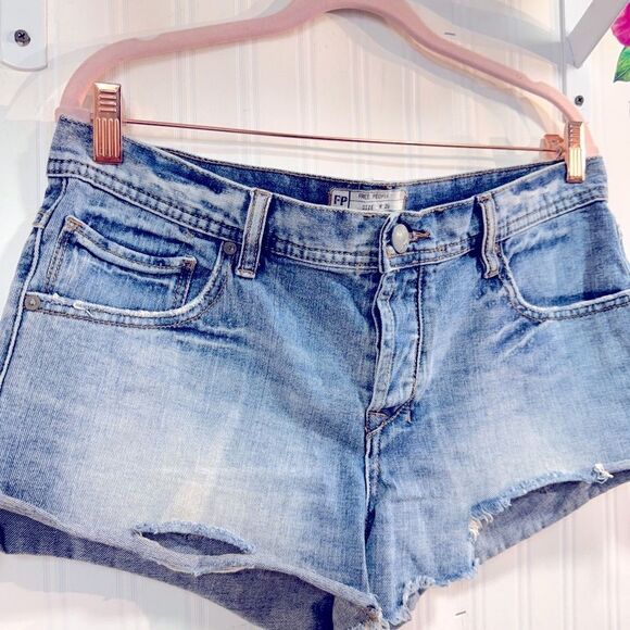 Free People Distressed Blue Jean Shorts Sz 29 - Picture 2 of 5